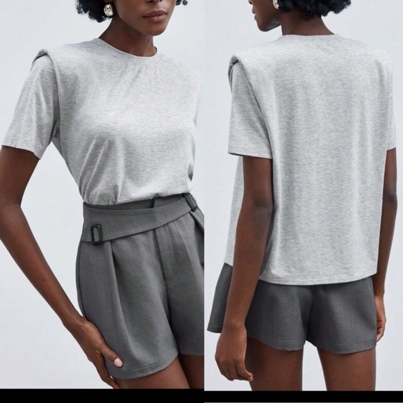 Tops - Gray shoulder padded detail